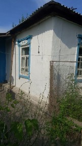 Продается дом. Можно оборудовать под дачу.