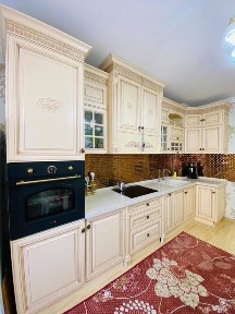 Продам 4-х комнатную квартиру в центре Астаны