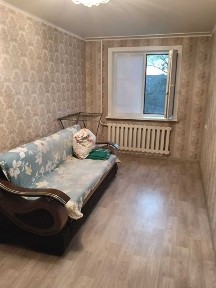 Продам 2-х комнатную квартиру р-он маг. Жанар!