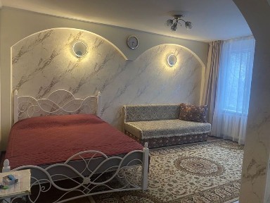 Сдам квартиру посуточно р-он Политехнический колледж