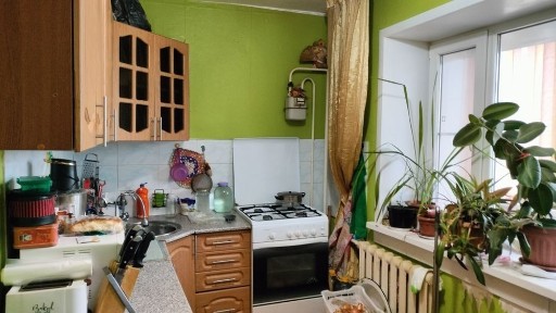 Продается 2х комнатная квартира, центр, р-н Революция