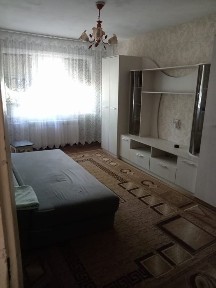 Сдаётся 2х комнатная квартира Бурова 8