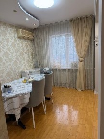 Продам пяти комнатную квартиру на восьмом микрорайоне