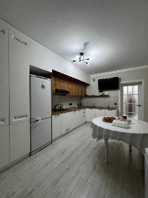 Продам 3х комн кв Батыс с ремонтом 63школа