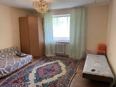 Продам 1 комнатную улучшенную квартиру на Юго-Востоке, мкр. Степной-3