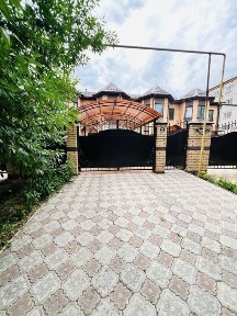 Продам таунхаус 160 м2 в районе революции
