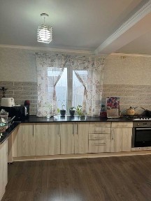 5 комнатный Дом, мансардного типа. Район Сити Молл.