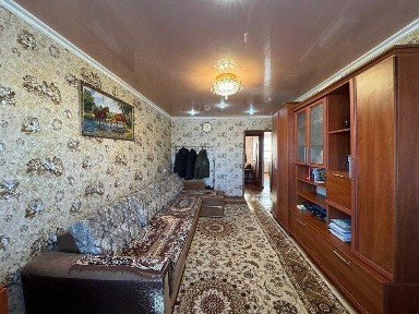 S Продам 2-х ком по Сейфуллина 5/5 этаж, не угловая