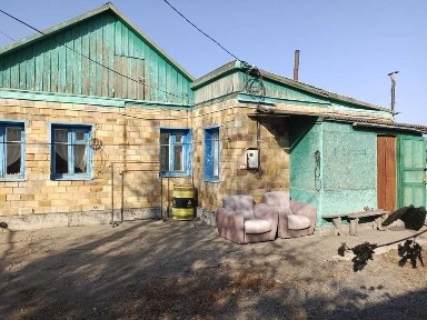 Продаю дом в районе 16 магазина. Срочно! Торг! Документы в порядке!