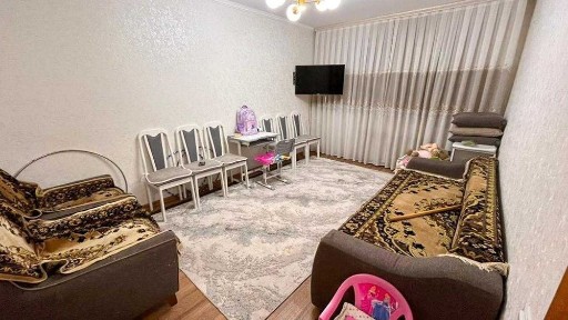 Продается 3-комнатная квартира в Центре Иван Империя