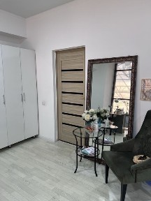 Сдам кушетку на совместную аренду в БЦ Ертис
