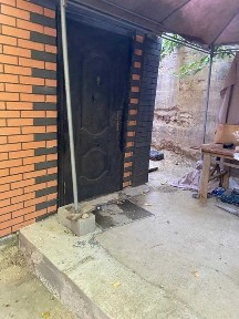 Продаются два одинаковых дома на одном участке