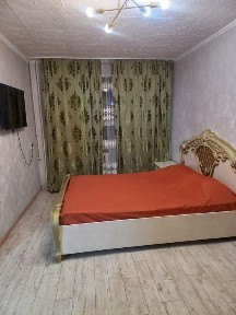 1 комнатная квартира посуточно и по часам.