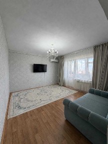 Продаётся 1 комнатная квартира, микрорайон Кунаева.