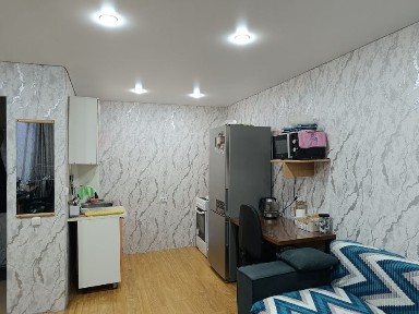 Продам квартиру полуторка, переделанная в двушку