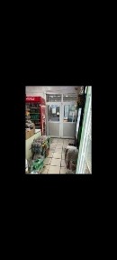 Продаётся магазин с мясным отделом, за ним жилые квартиры