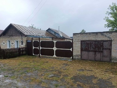 Продам дом в Боровском по ул. Мира 14 60м², гараж, баня, 7-8 соток.