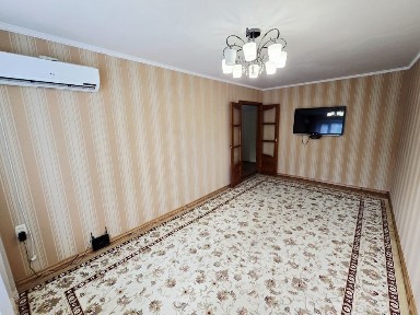 3 комнатная квартира, мкр Строитель