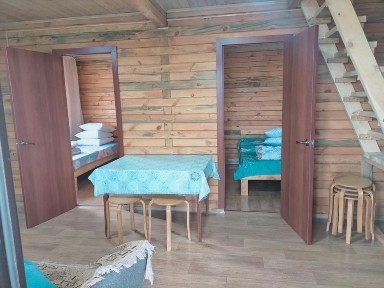 Продам 3- х комнатный дом на берегу моря в Самарке