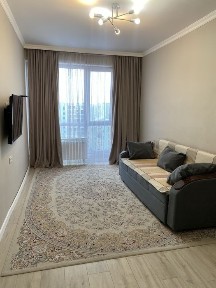 Продам квартиру 60 кв м, 2-ком
