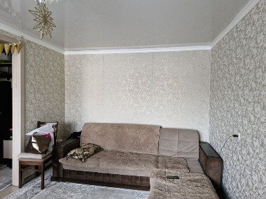 Продаётся 2 комн. квартира