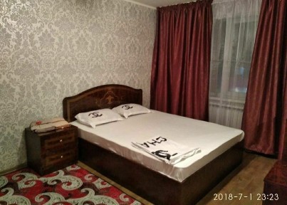 2000 теңге ЧАС. 1-комнатная в центре. Абая-Ташкентская