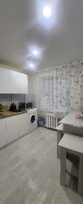 Продам 1к. квартиру в центре ост Саяхат