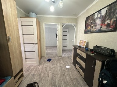 Квартира продается на 8 мкр