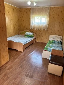 Посуточная аренда благоустроенных номеров на берегу озера
