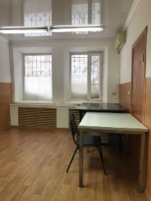 Трехкомнатный офис 47м2 в центре в первой линии в краткосрочную аренду
