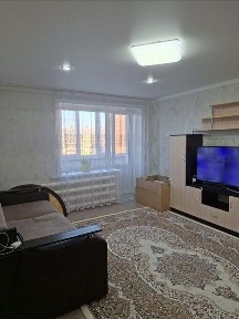 Продам 2 комнатную квартиру 20 мкр.