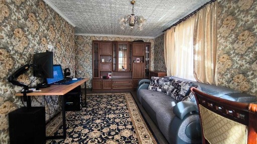 Продам 2 ком квартиру по ул. Абая ( р-н Автовокзала)