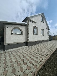 Дом 10 соток Старый аэропорт, возле маг. Коктем