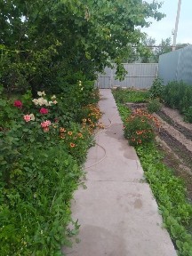 Продаётся дом, из 3-х комнат, в городе Алатау, микрорайон Жетыген.
