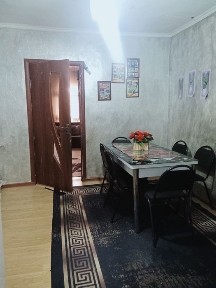 Срочно продаётся четырёхкомнатный дом в хорошем районе