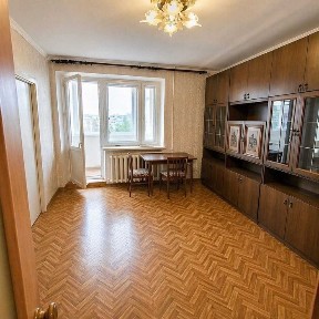 Продам Трехкомнатную квартиру рн Революция, Назарбаева 206