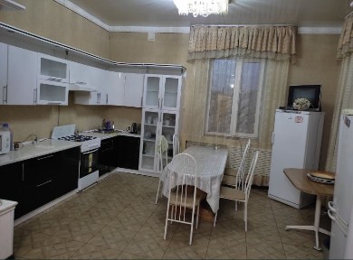 Продам просторный коттедж в два уровня в рабочем поселке
