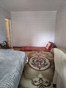 Центре 1 комнатная квартира 5 этаж ТУРКЕСТАНСКАЯ СПУТНИК