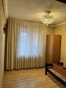 Квартира 3-х комнатная, кирпич, 3 этаж из 5, г Алматы, р-н Ауэзовский