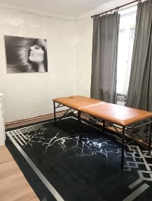 Сдам кабинет 10 кв. м и зал 40 кв. м в салоне красоты. Алматы-1