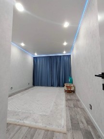 Өте әдемі 3бөлмелі квартира сатылады. Батыс2 2/5этаж.