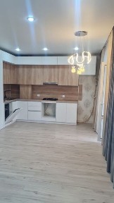 Продам 3-комнатную квартиру Австрийский