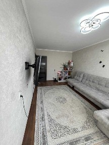 Продам 4х комнатную квартиру по Чкалова