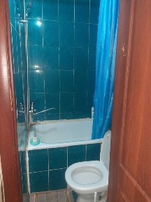 Сдается комната в быв. общежитии 150 000 + ком услуги. Байтурсынова 11