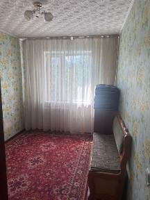2-ух комн. Абая 3 мкр. 4 этаж/5 Не угловая, раздельная. Рядом Есдаулет
