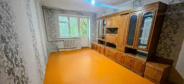 продам 5-ком. 170 кв. дет. мир 9-этаж