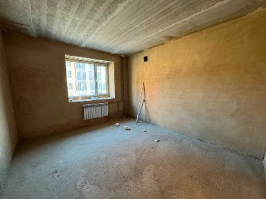 Продается евро 3-х комнатная квартира в черновом варианте в центре!