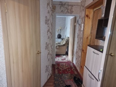 Продам 2-х ком. квартиру по ул. Абая 91 а второй этаж