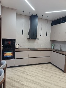 Сдам 2 ком. Азия 4/5 новостройка с мебелью и техникой 170 тыс. +ком