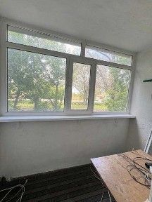 Продаю большую 3 ком. кв. Кухня 8 кв. м. комнаты раздельные. Балкон